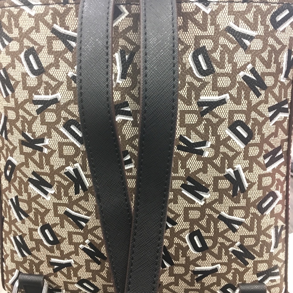 - Backpack Purse 🔥 - Picture 2 of 3